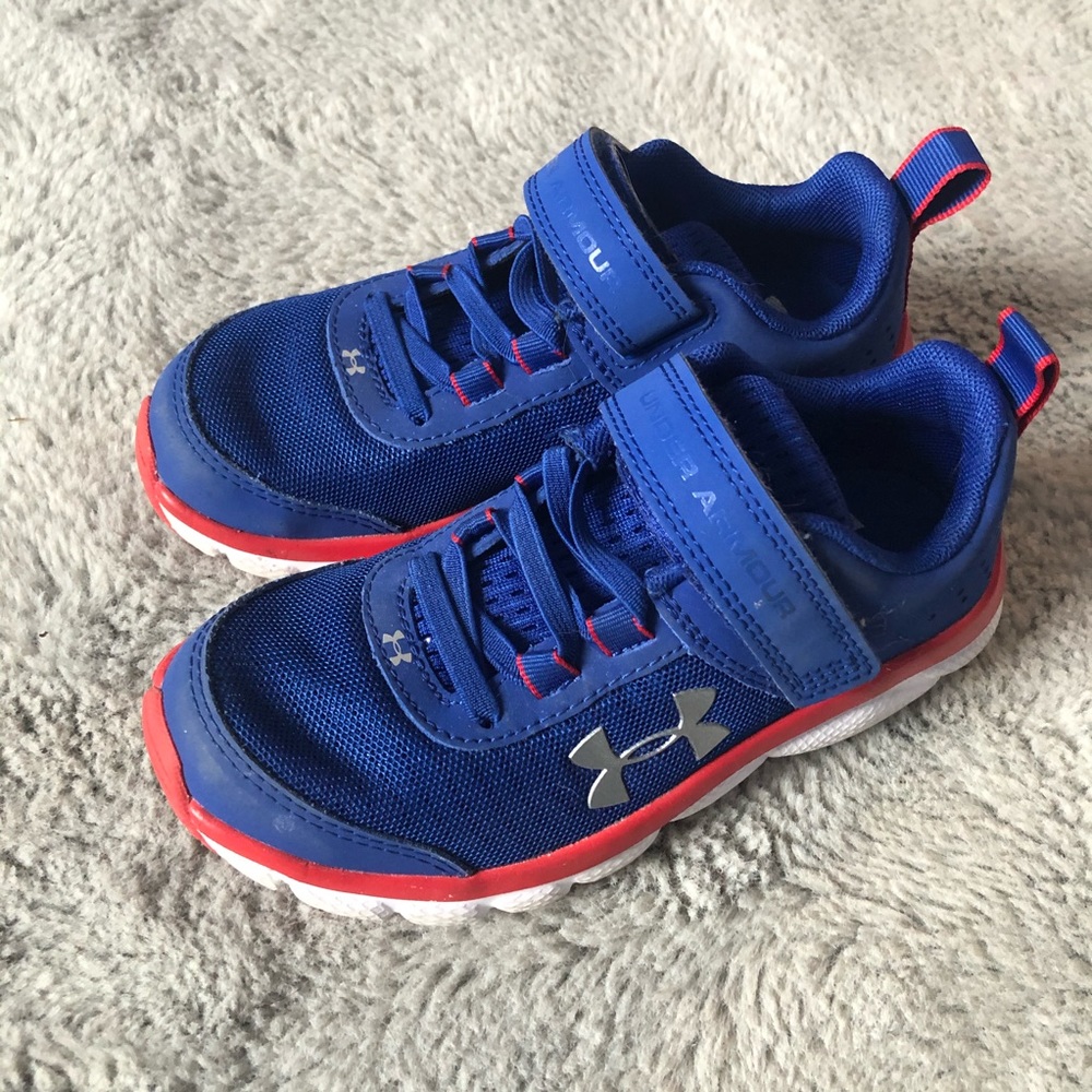 Like new boys’ Under Armour shoes, size 12